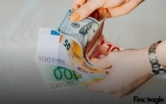 The Future of Digital Banks: Are Traditional Banks in Peril?